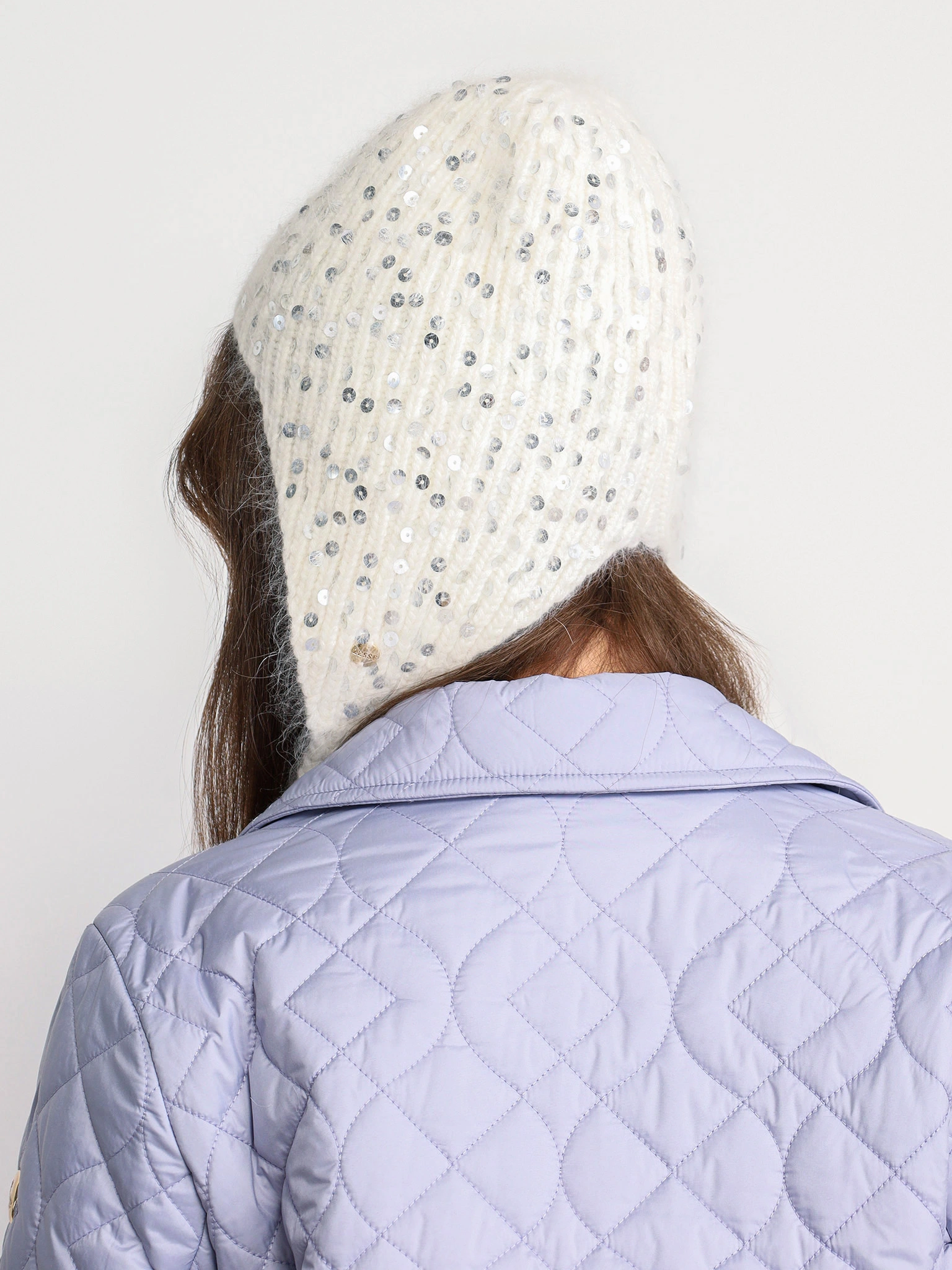 Шапка-чепчик с пайетками в ассортименте